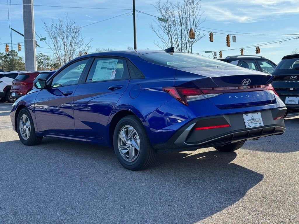 2026 Hyundai Elantra SE - Photo 9