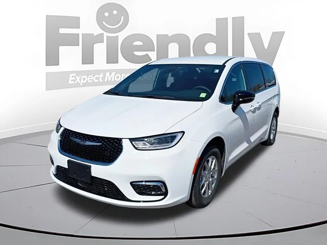 Used 2026 White Chrysler Select image 1