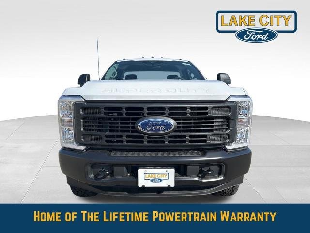 New 2026 Oxford White Ford F-250® XL image 32