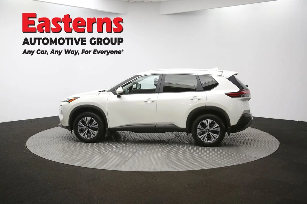 Used 2023 White Nissan SV image 58