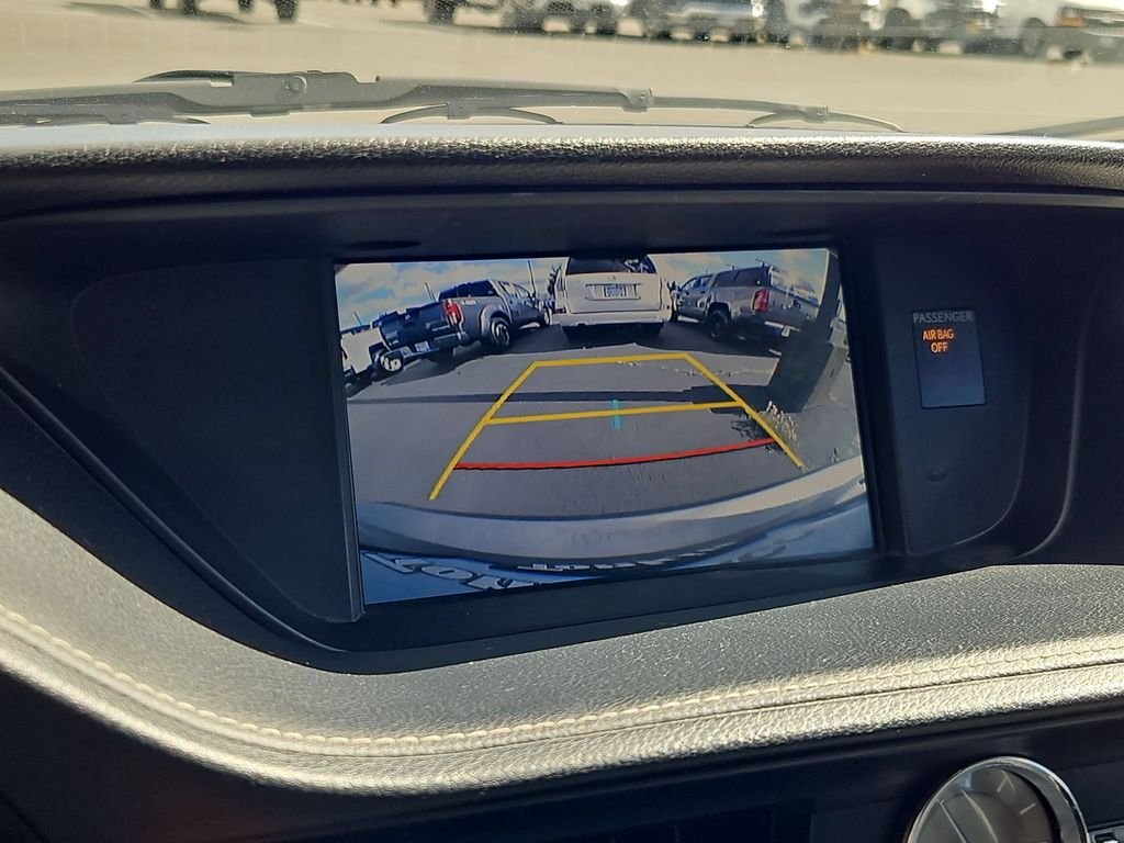 Used 2015 Silver Lexus 300h image 19