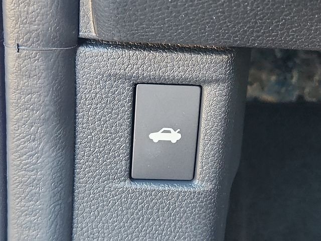 New 2026 Platinum White Pearl Honda LX image 22