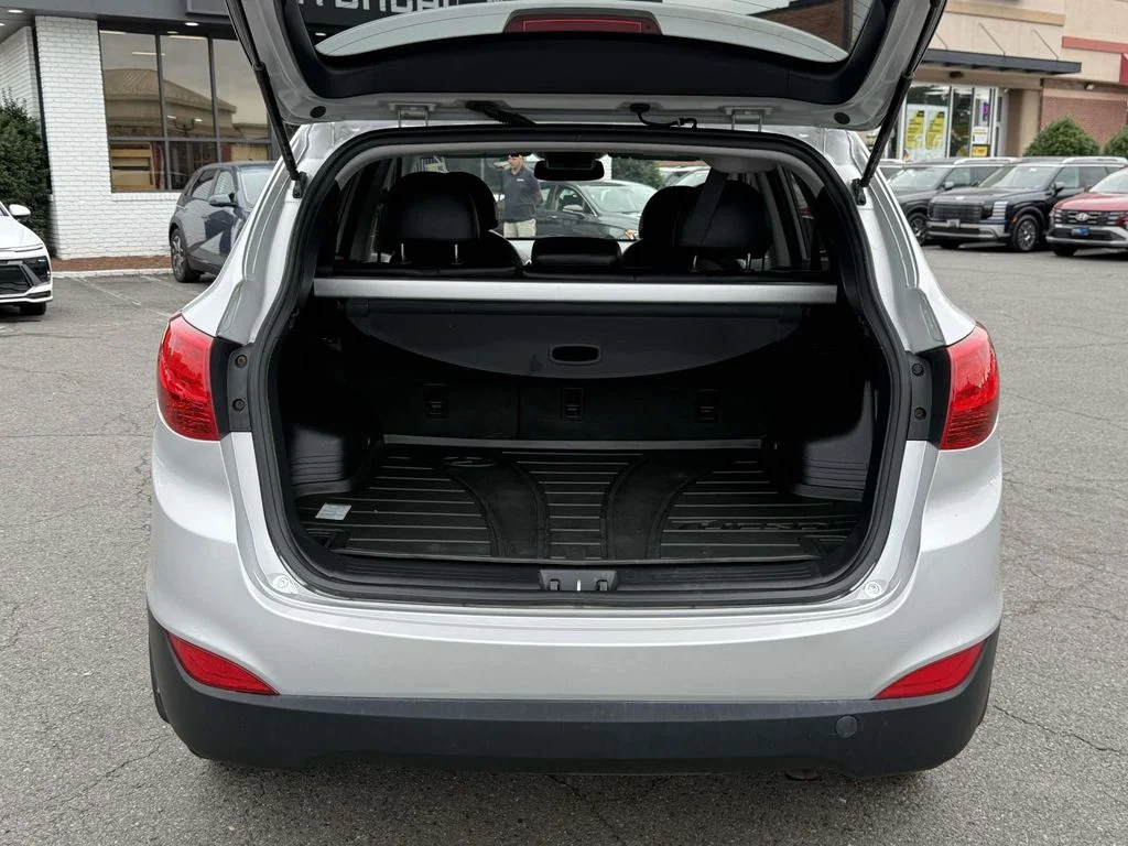 Used 2012 Silver Hyundai Limited image 31