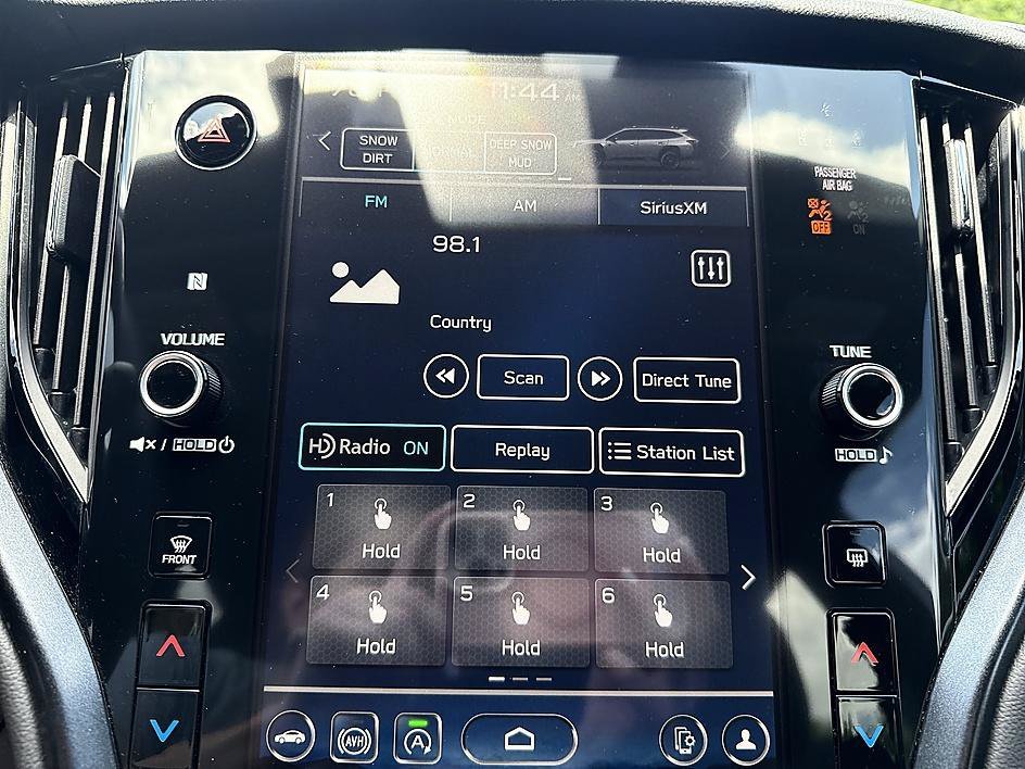 Used 2025 Ice Silver Metallic Subaru Wilderness image 18