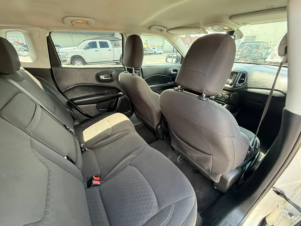 Used 2018 White Jeep Sport image 19