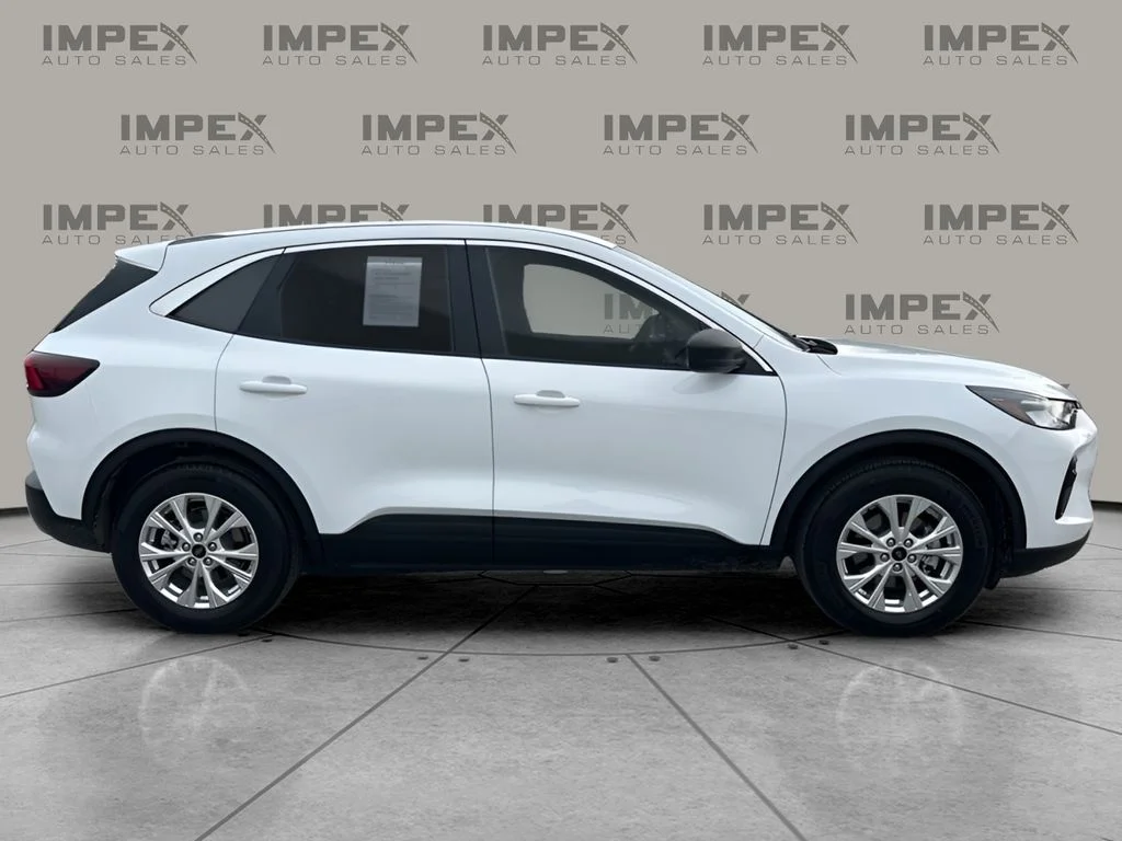 Used 2024 White Ford Active image 6