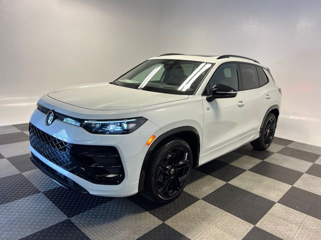 New 2026 White Volkswagen 2.0T SE R-Line Black image 3