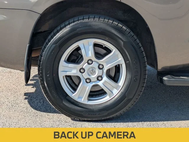Used 2016  Toyota SR5 image 12