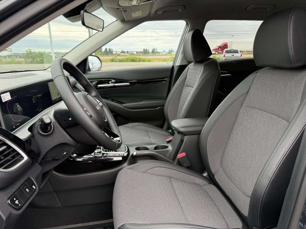 New 2026 Gravity Gray Kia S image 15