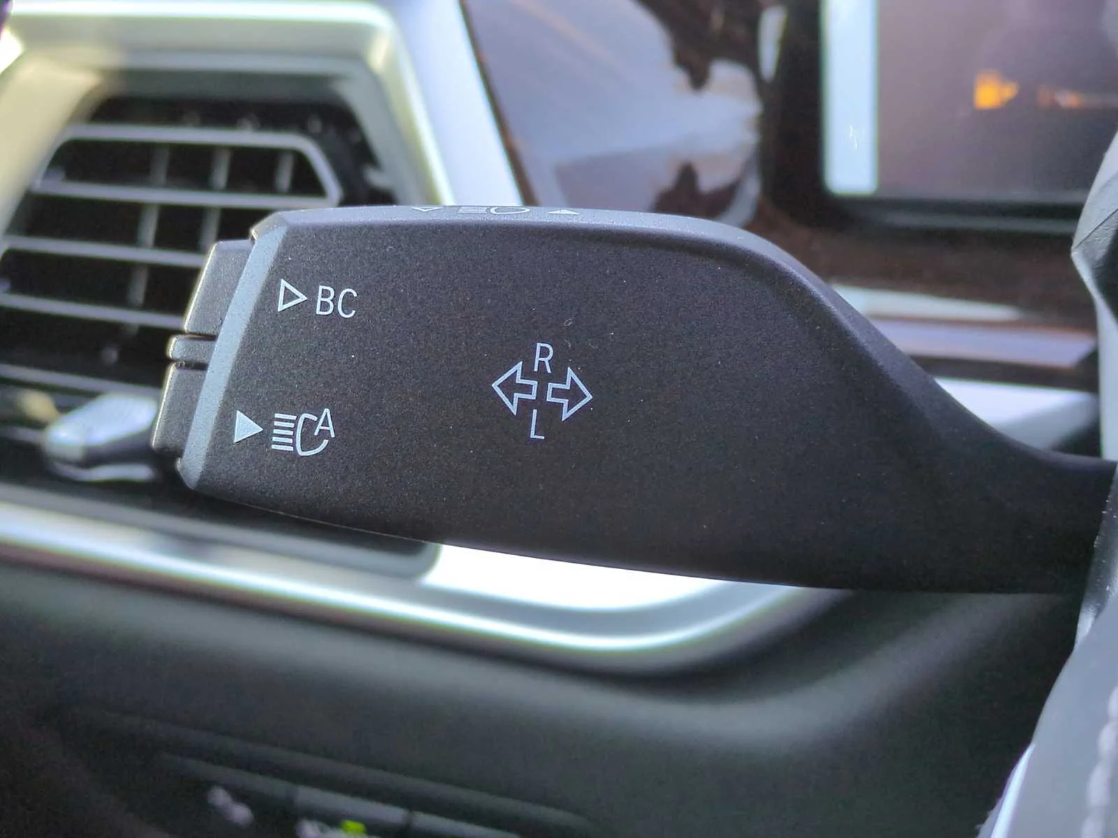 New 2026 Blue Ridge Mountain Metallic BMW xDrive40i image 28