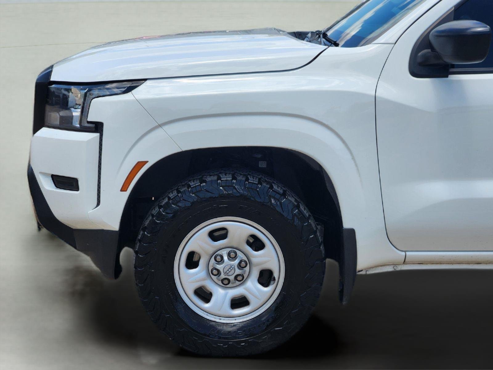 Used 2024 Glacier White Nissan S image 8