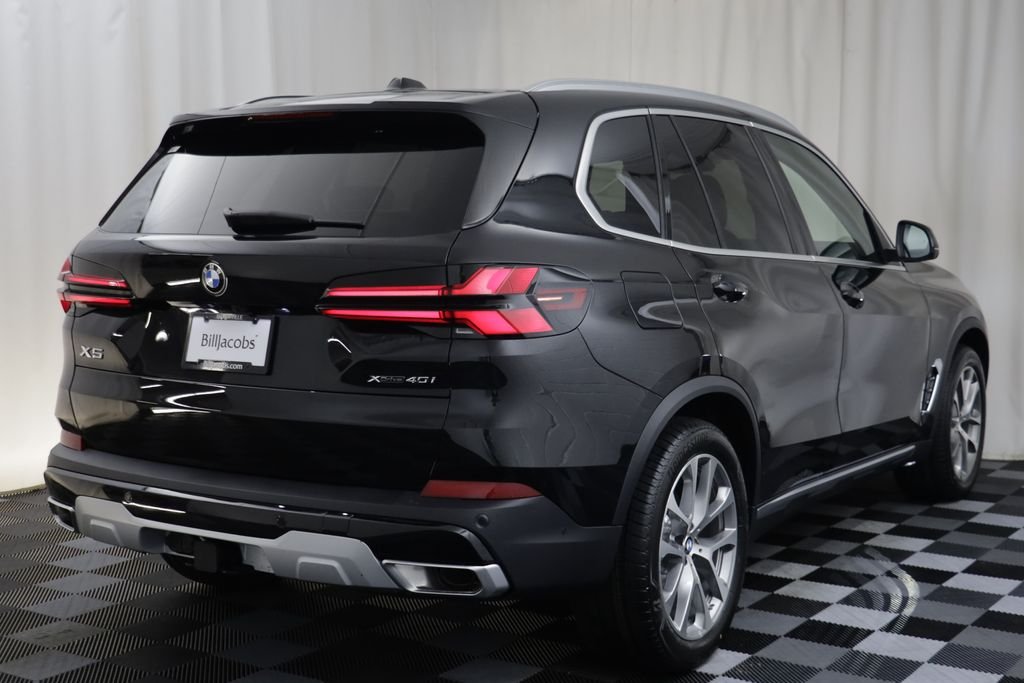New 2026 Black Sapphire Metallic BMW xDrive40i image 17