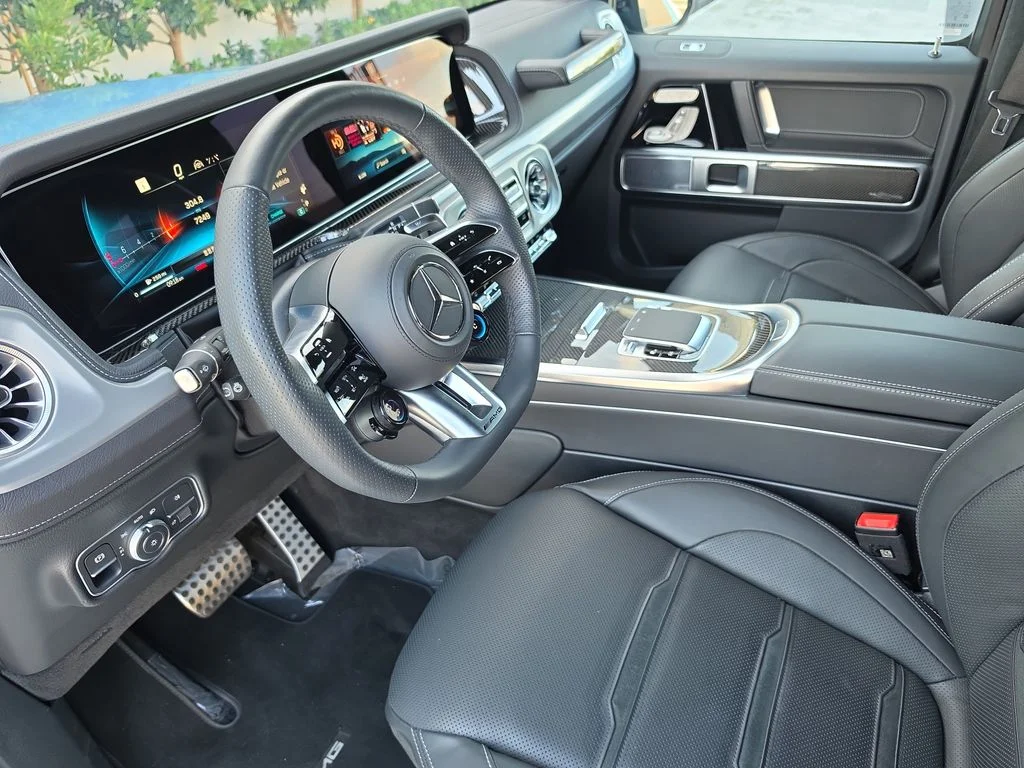 Used 2025 Blue Mercedes-Benz G 63 AMG® image 19