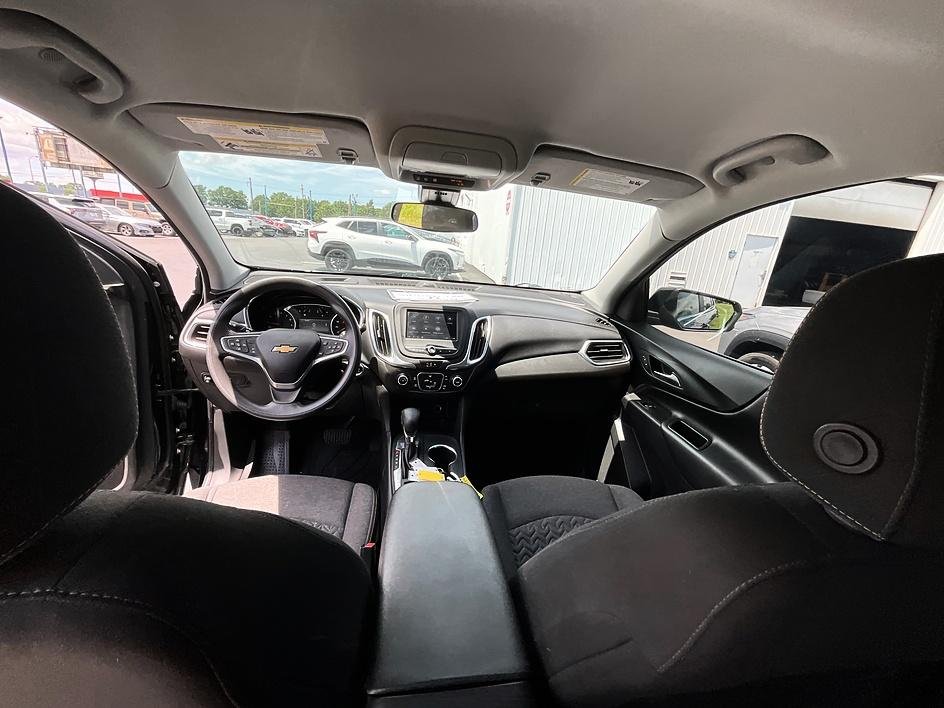 Used 2022 Black Chevrolet LT image 31