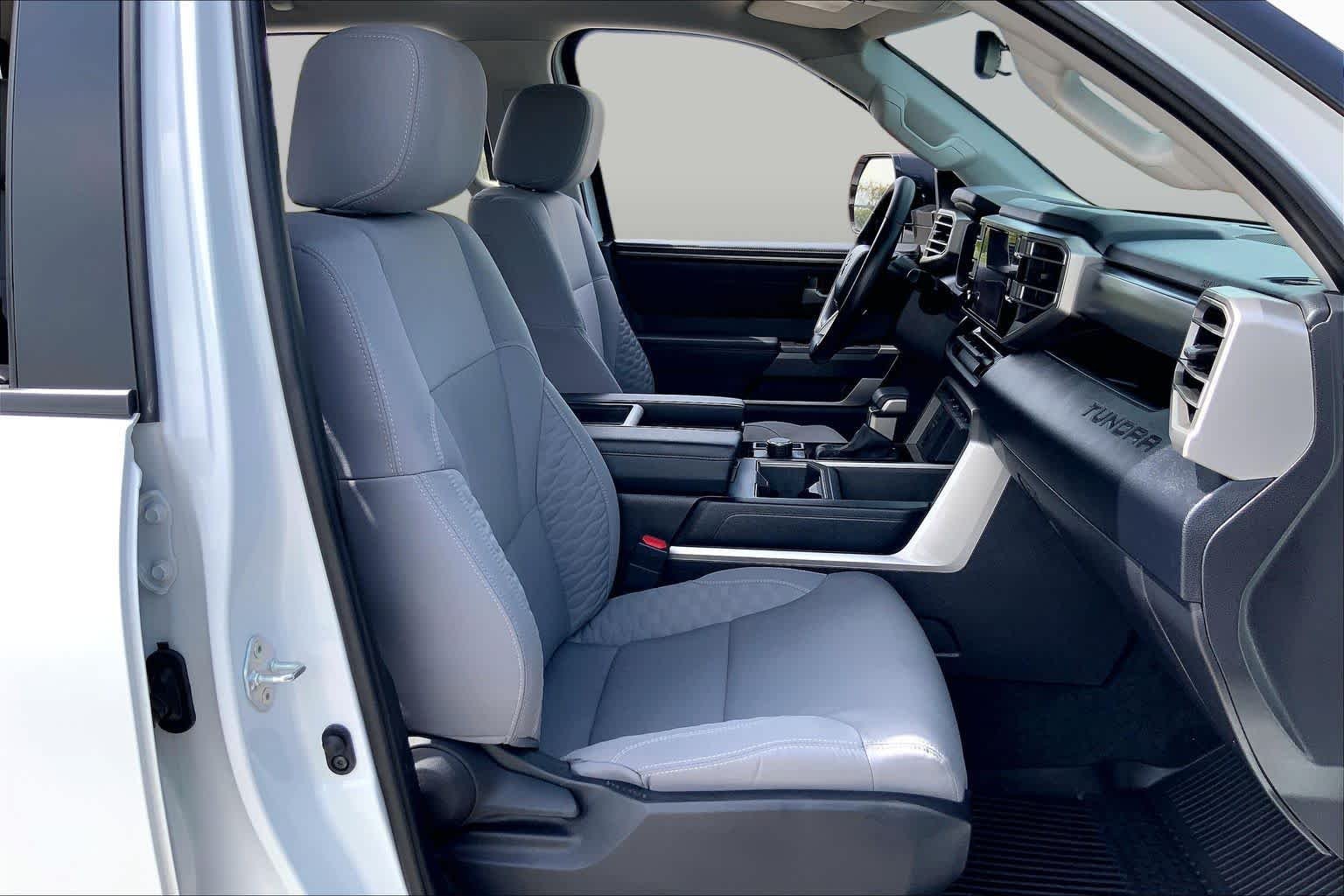 Used 2024 Ice Cap Toyota SR5 image 9