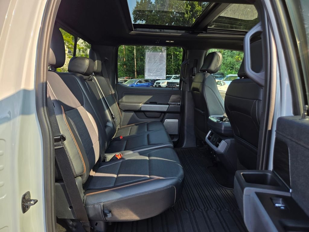Used 2024 Avalanche Ford Lariat image 12