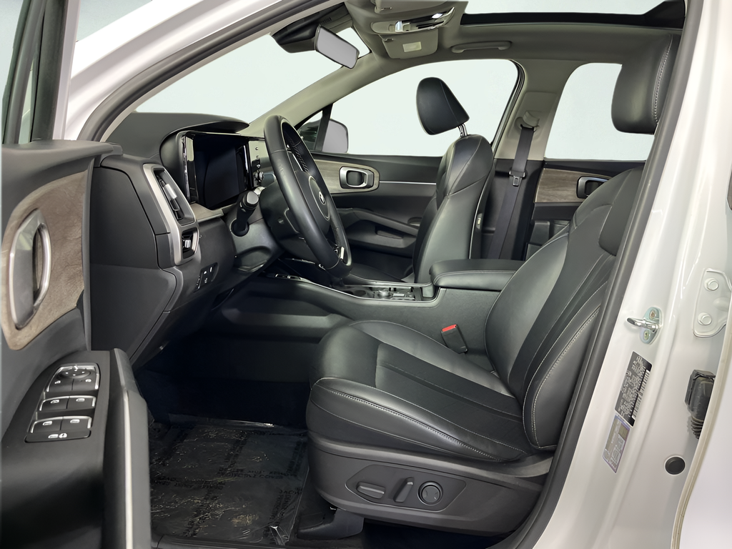 2021 Kia Sorento EX - Photo 10