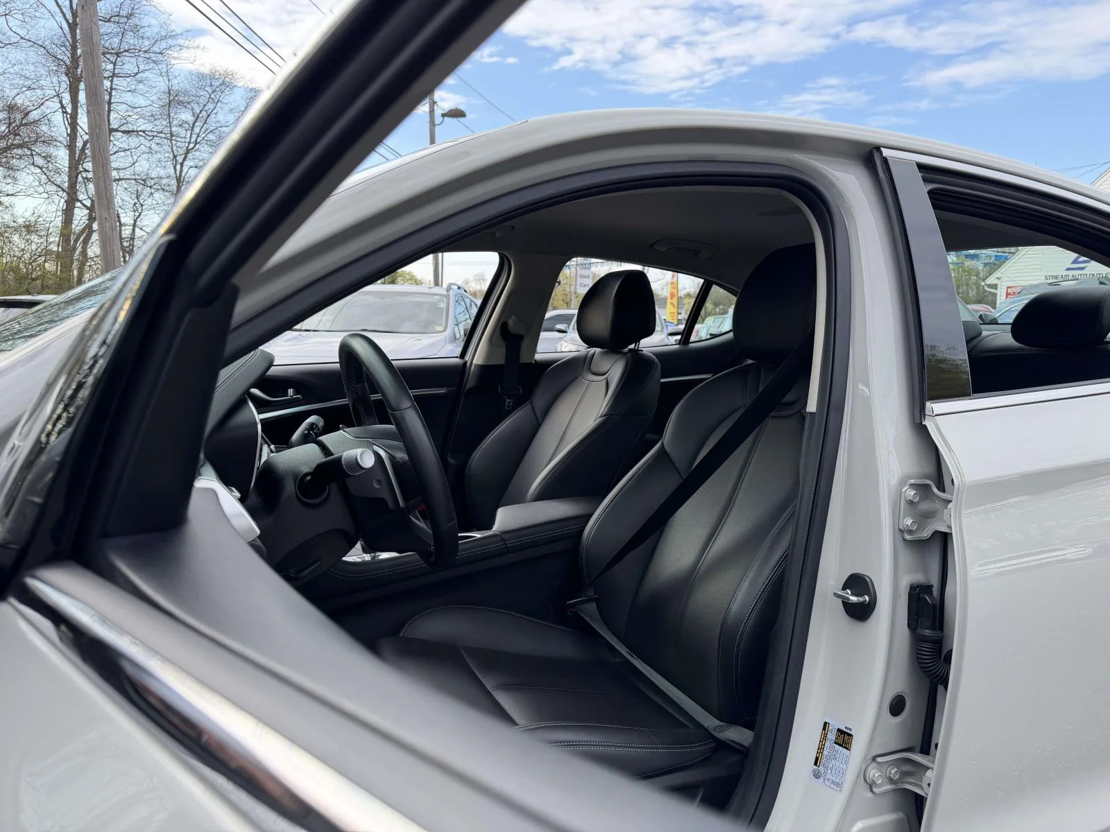 Used 2025 Gray Genesis 2.5T image 18