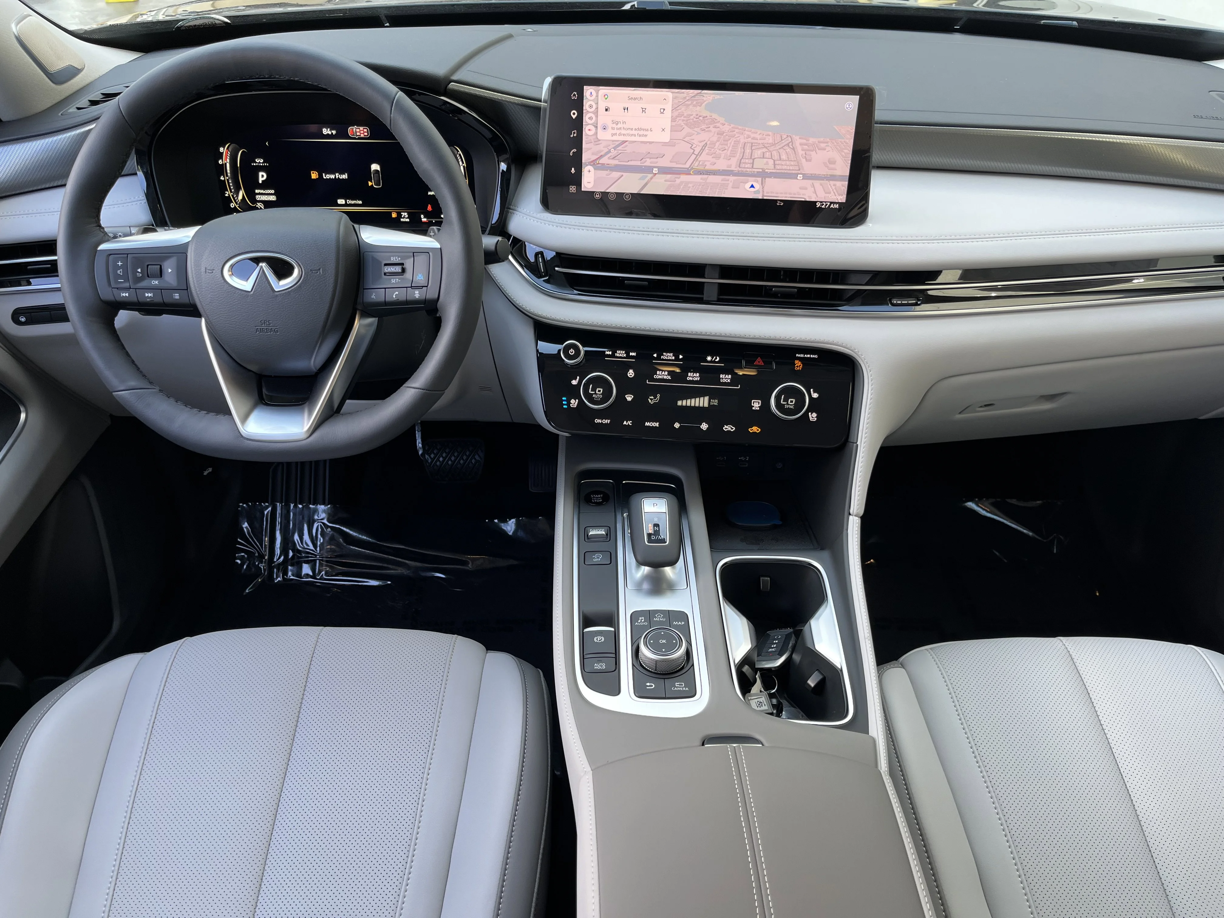 New 2027 Mineral Black INFINITI LUXE image 16
