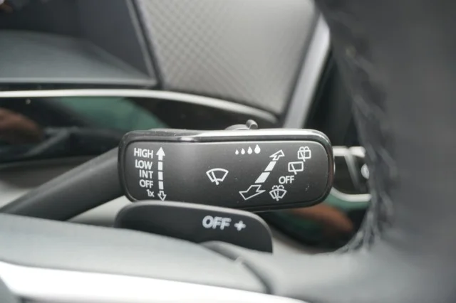 New 2024  Volkswagen 2.0T Peak Edition SEL image 26