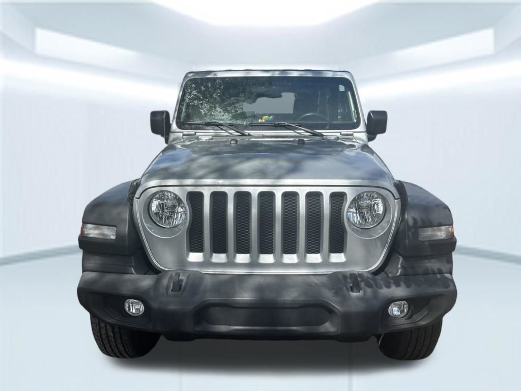 Used 2023 Silver Jeep Sport image 2