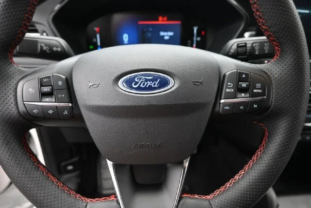 Used 2023 White Metallic Ford ST-Line image 15