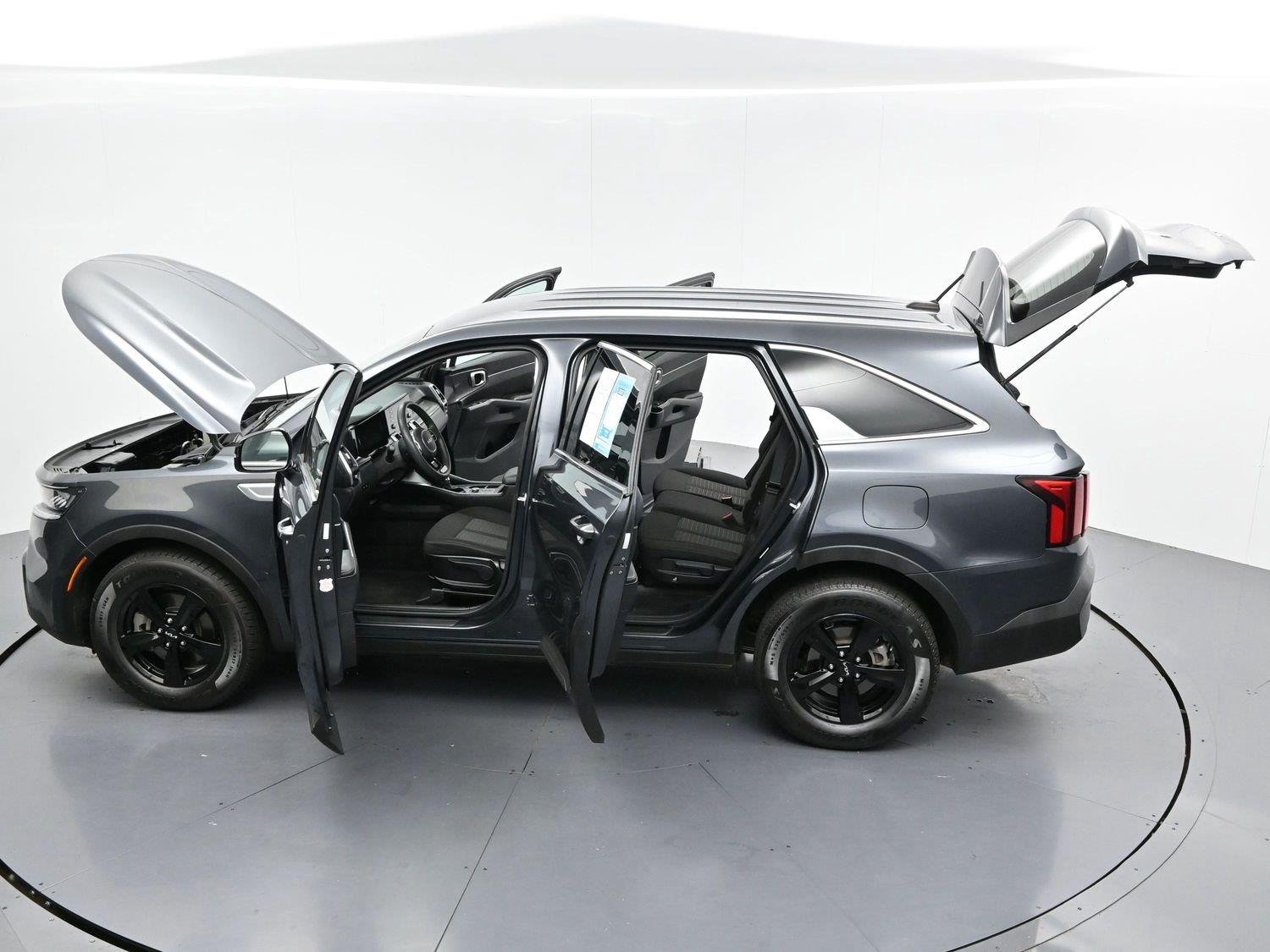 Used 2022 Gravity Gray Kia LX image 36