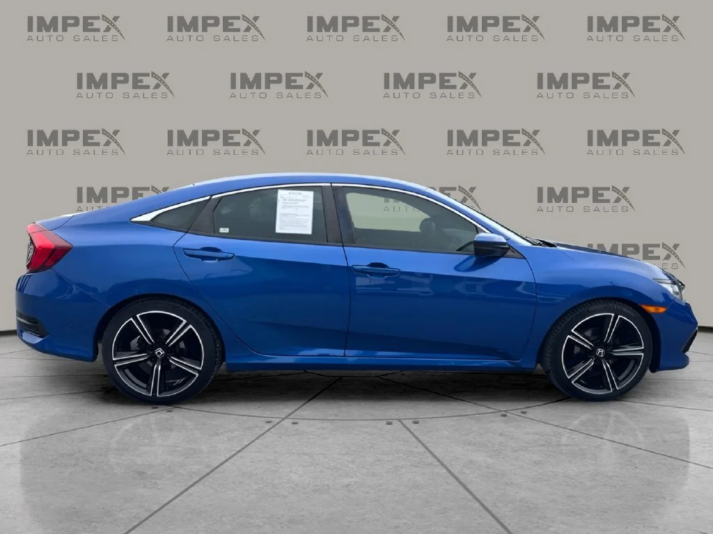 Used 2019 Blue Honda Sport image 6