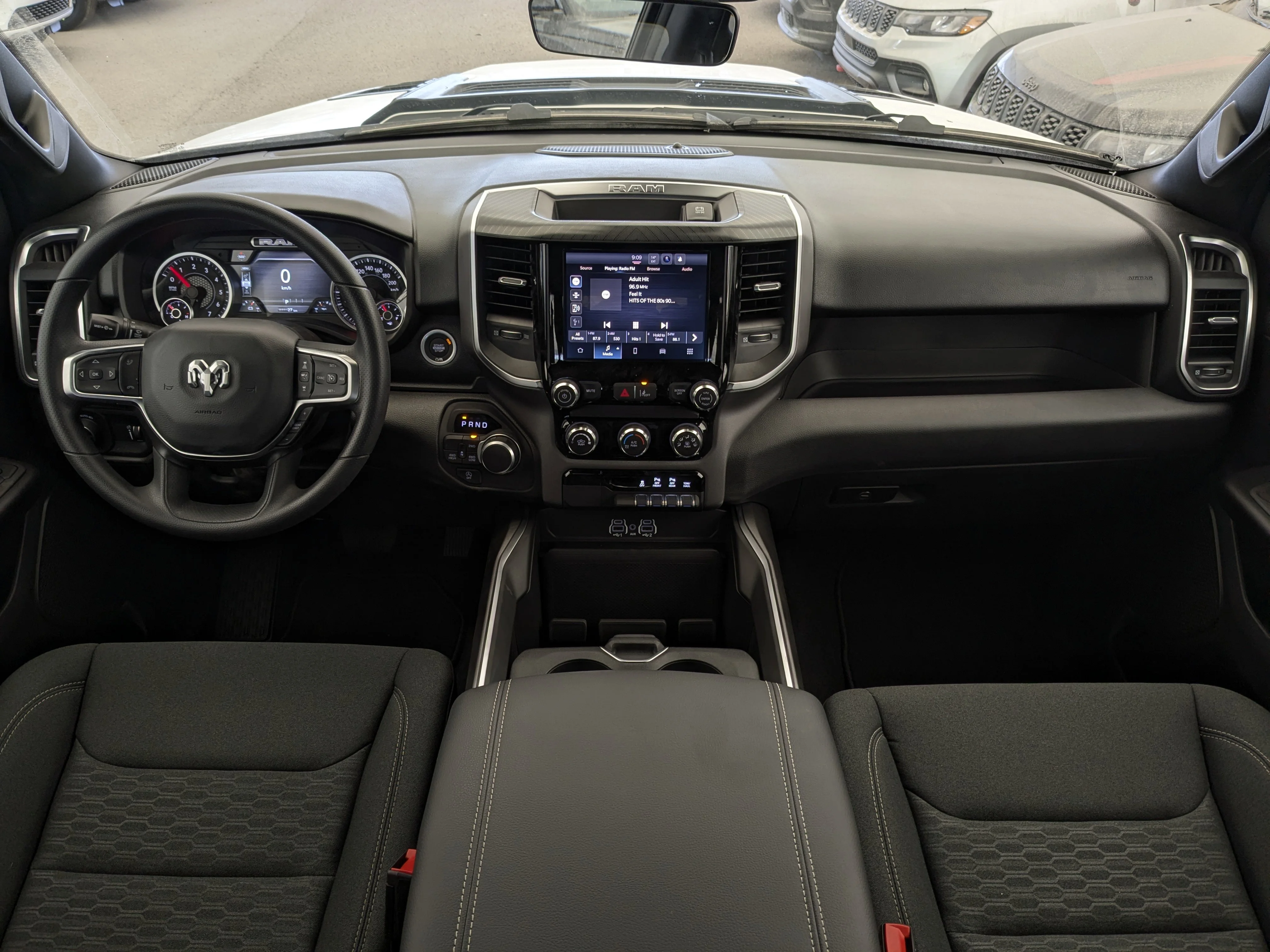 New 2026 White RAM Express - 3.6L Pentastar VVT V6 engine with eTorque - BLACK EXPRESS EDITION image 25