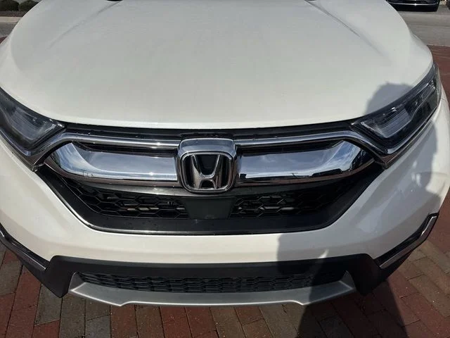Used 2018 White Honda Touring image 22