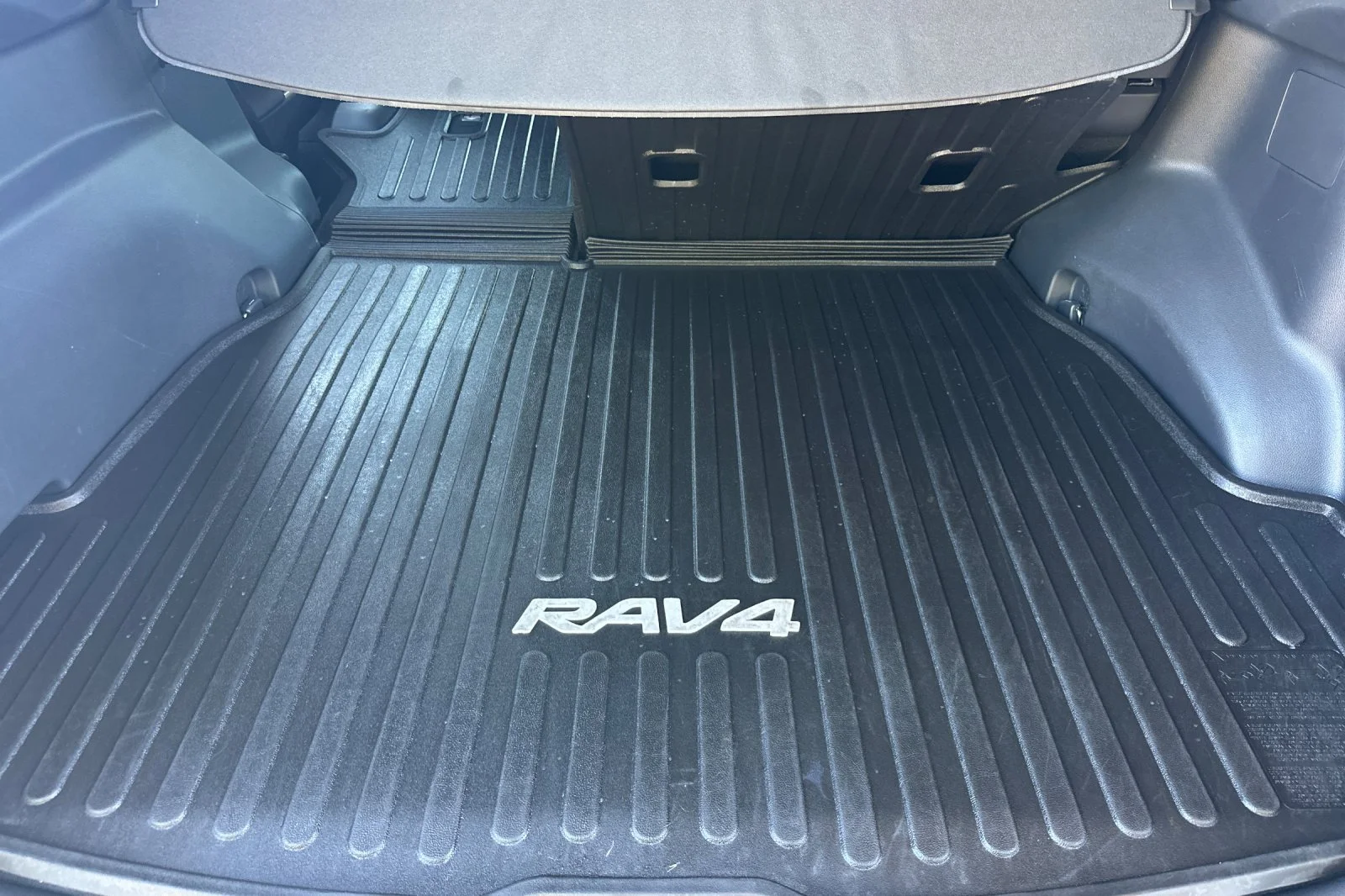 2024 Toyota RAV4 XSE - Photo 21