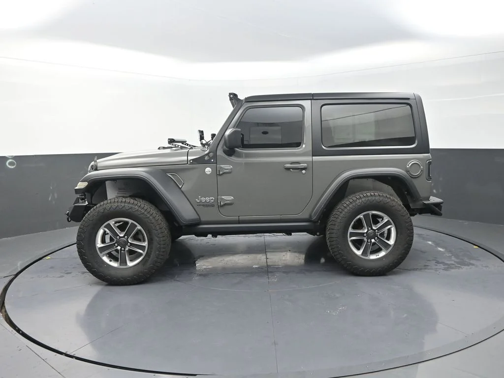 Used 2020 Gray Jeep Sport image 6