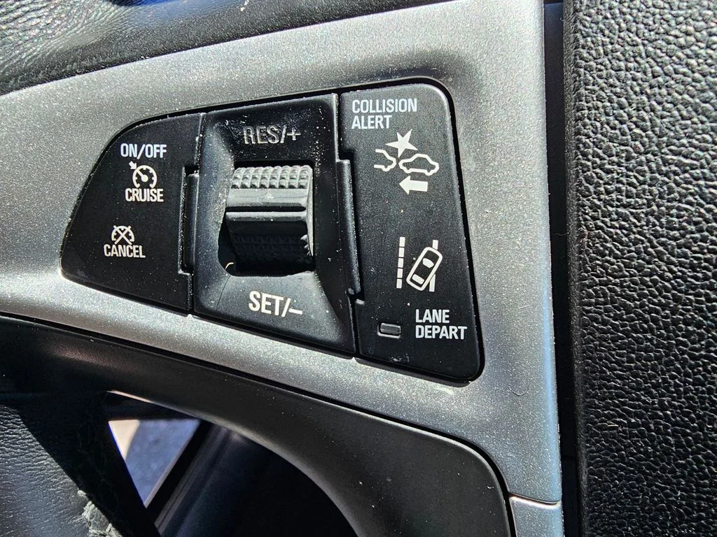 Used 2017 Onyx Black GMC SLE-2 image 18