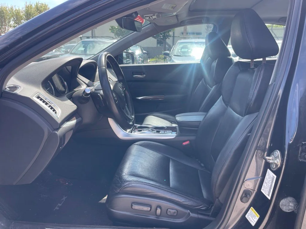 Used 2015 Gray Acura V6 Tech image 5