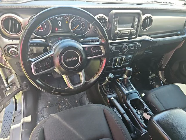 Used 2020 Silver Jeep Sport image 14