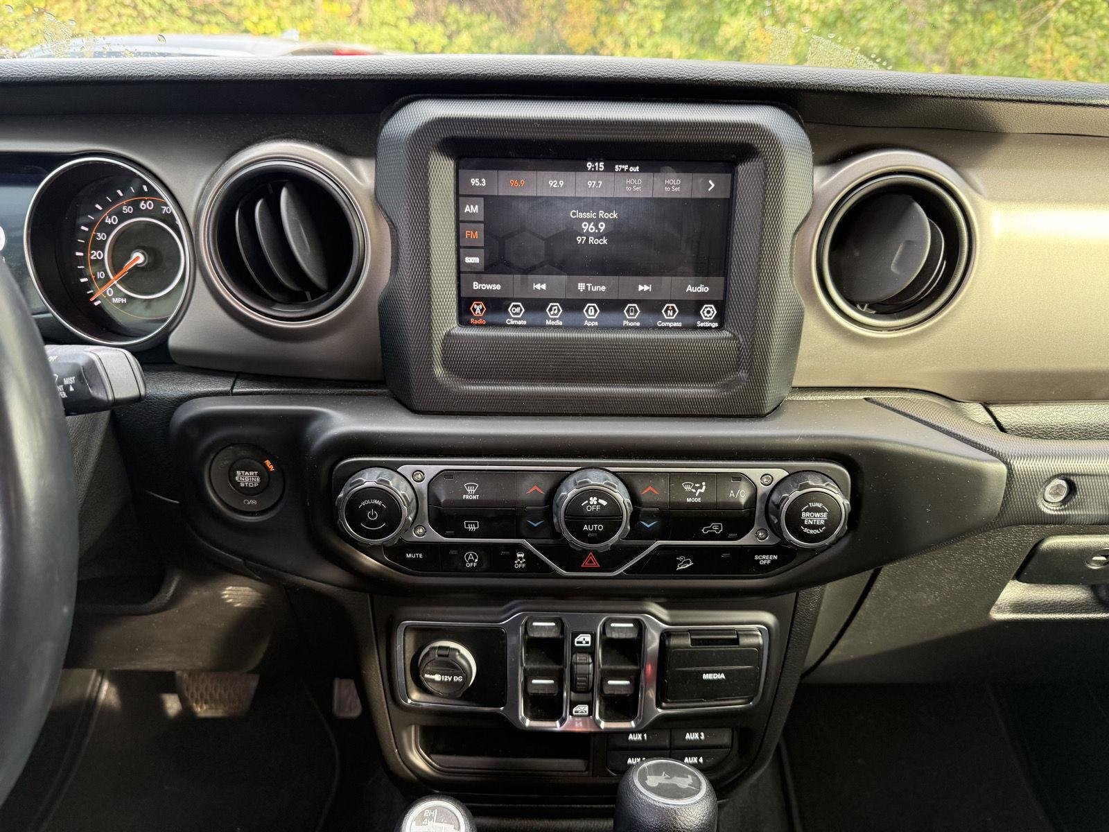 Used 2020 Sting-Gray Clearcoat Jeep Sport S image 12