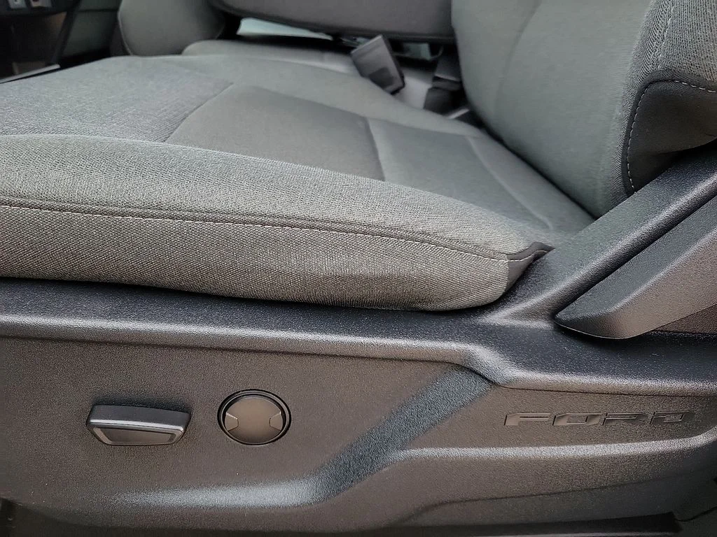 Used 2025 Blue Ford XLT image 20