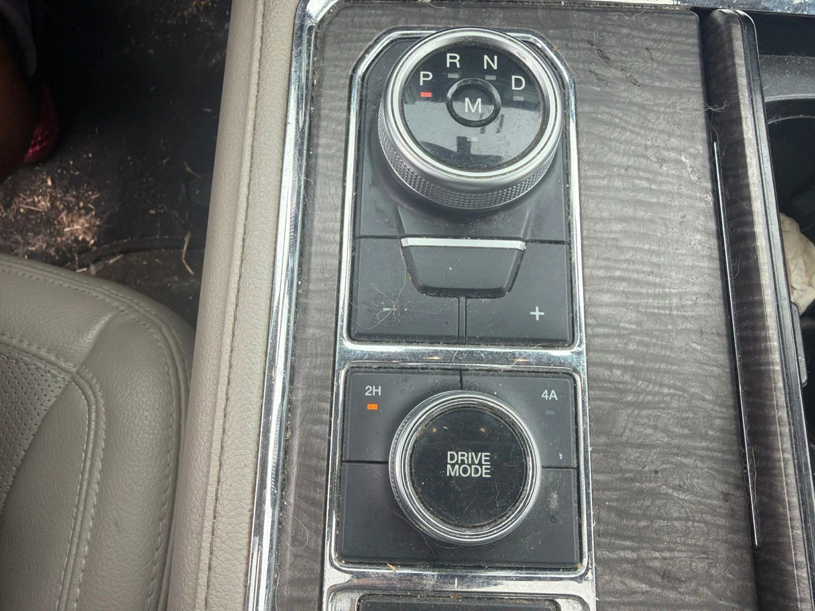 Used 2021 Agate Black Metallic Ford Limited image 18