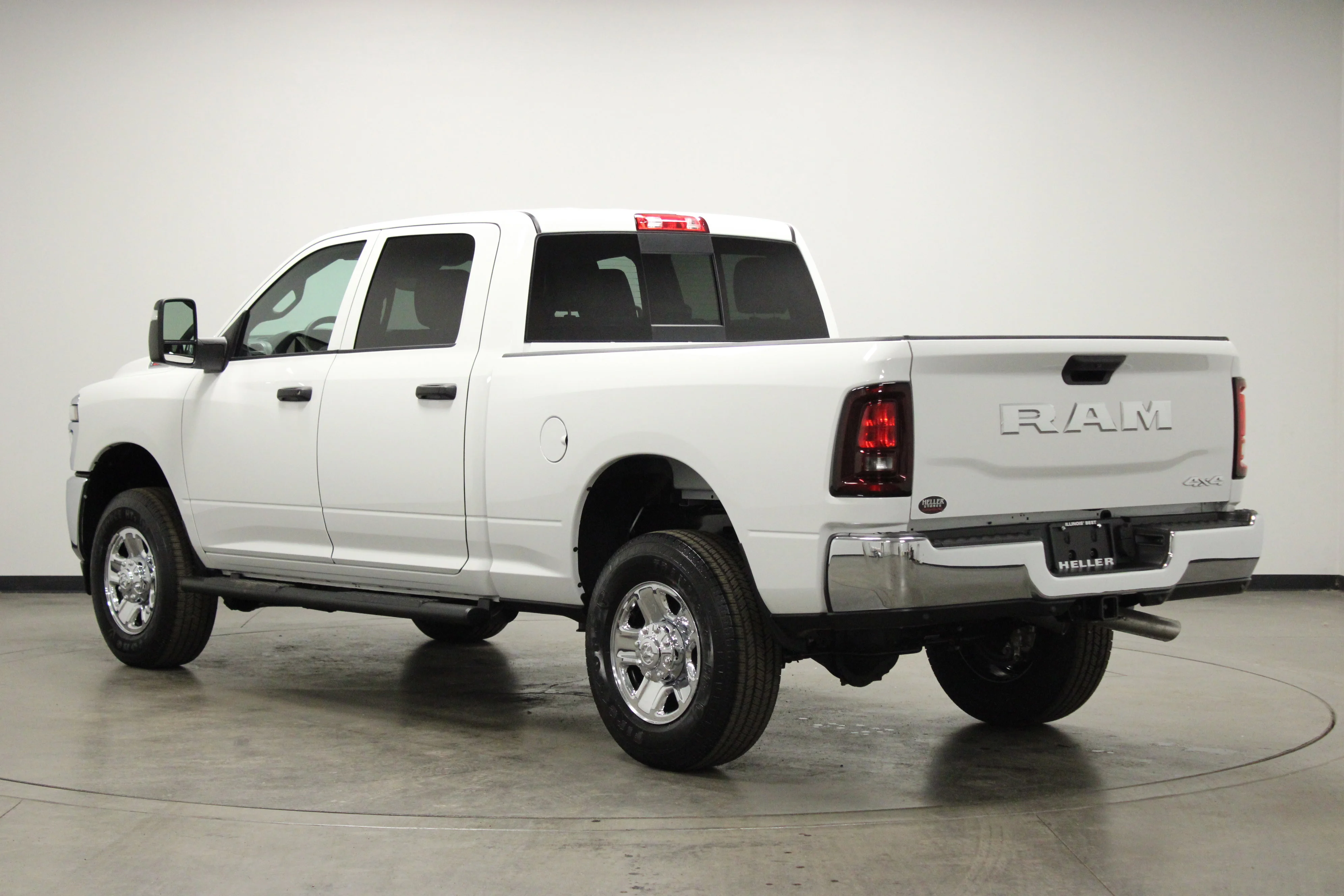New 2026 Bright White Clear-Coat Exterior Paint RAM Tradesman image 6