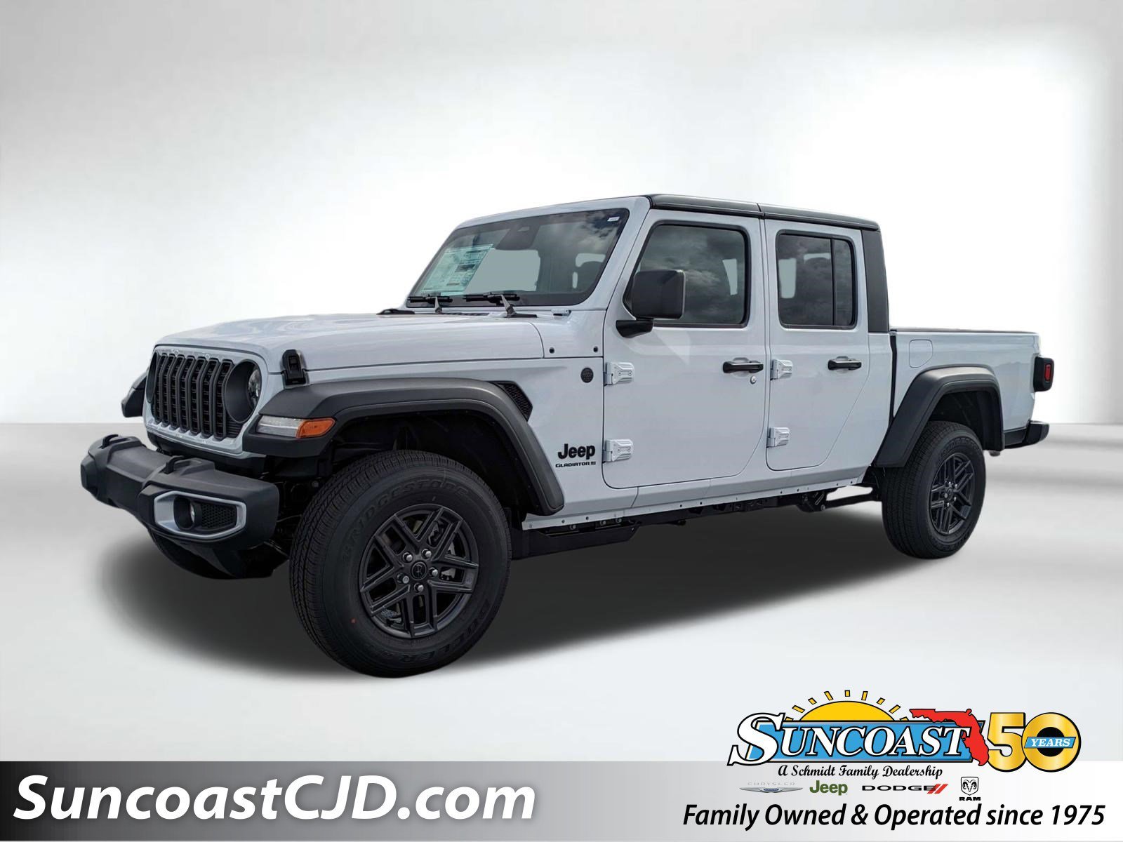 2026 Jeep Gladiator Sport S Auto's photo