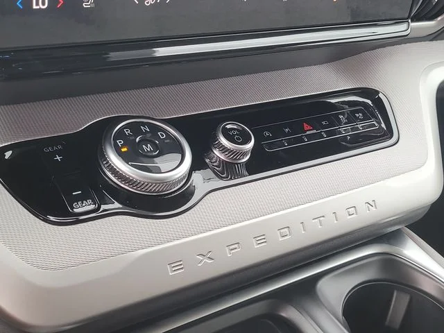 New 2027 Black Metallic Ford Active image 29