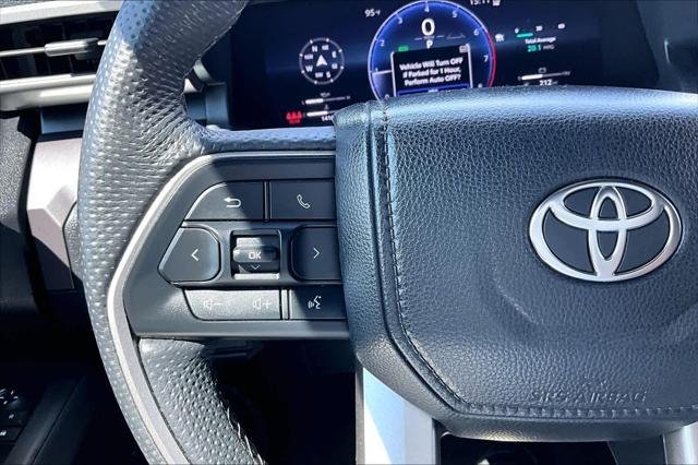 Certified Used 2025 OXIDE BRONZE ME. Toyota  image 21