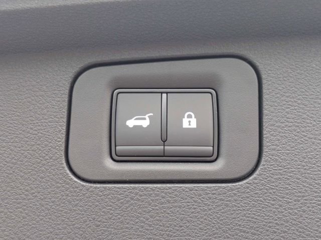 New 2026 RADIANT WHITE INFINITI Luxe 2WD image 13