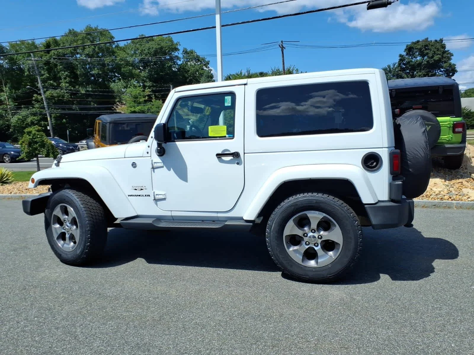 Certified Used 2016 Bright White Clearcoat Jeep Sahara image 12
