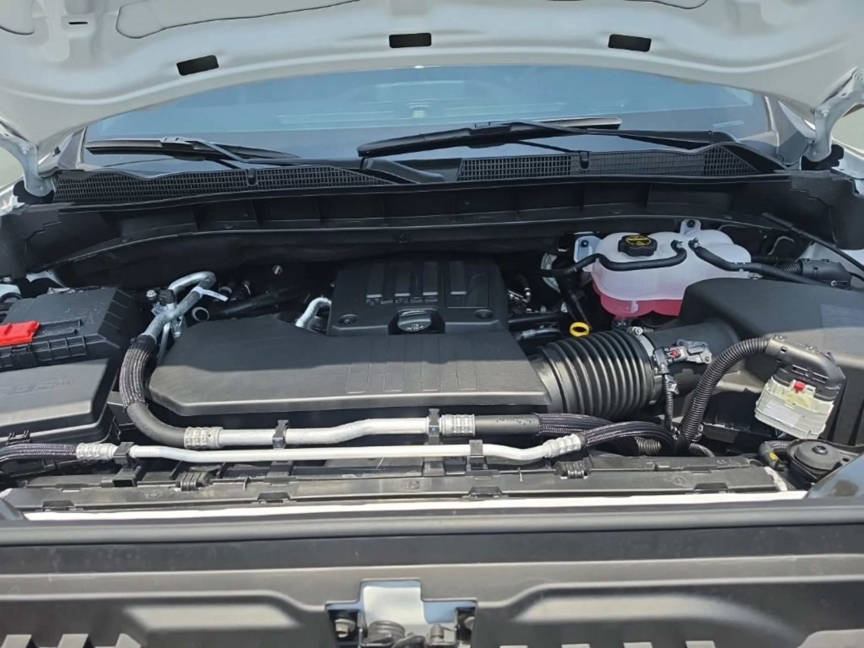 Used 2026 Summit White GMC Pro image 9