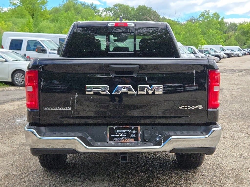 New 2026 Diamond Black Crystal Pearl-Coat Exterior Paint RAM Big Horn/Lone Star image 12