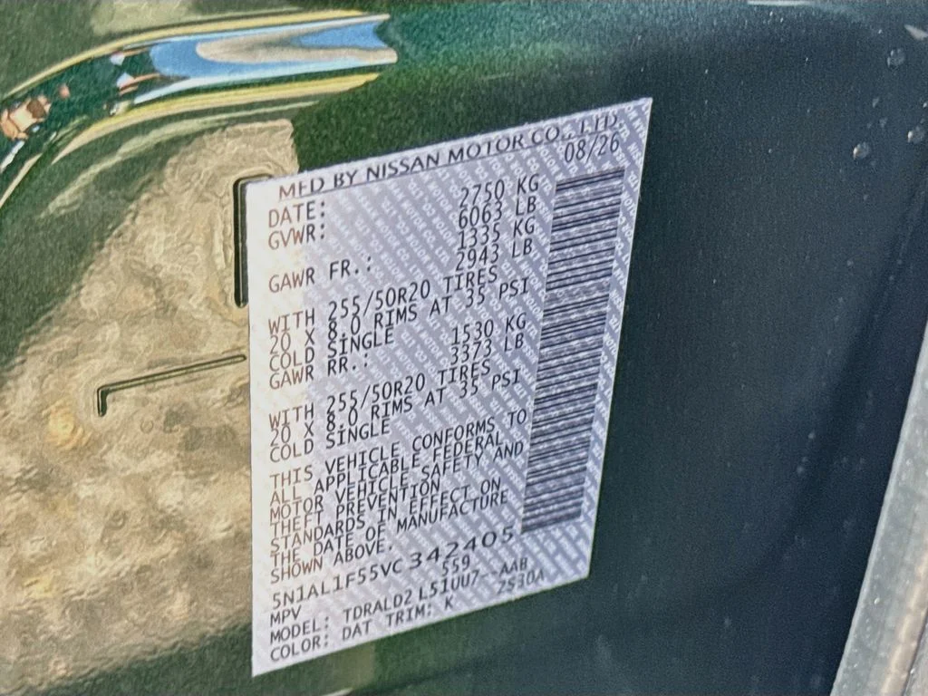 New 2027 DEEP EMERALD INFINITI Luxe FWD image 35