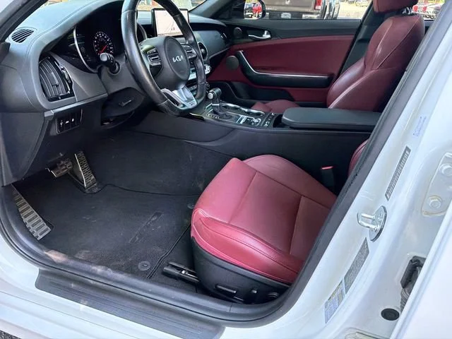 Used 2023 White Kia GT-Line image 9