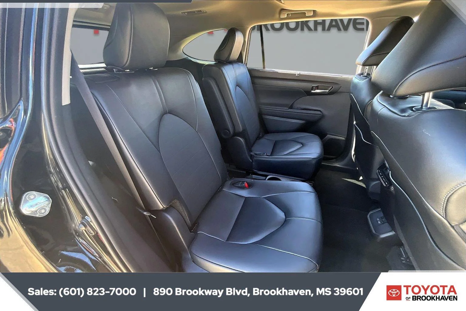 Used 2026 Midnight Black Metallic Toyota XLE image 20