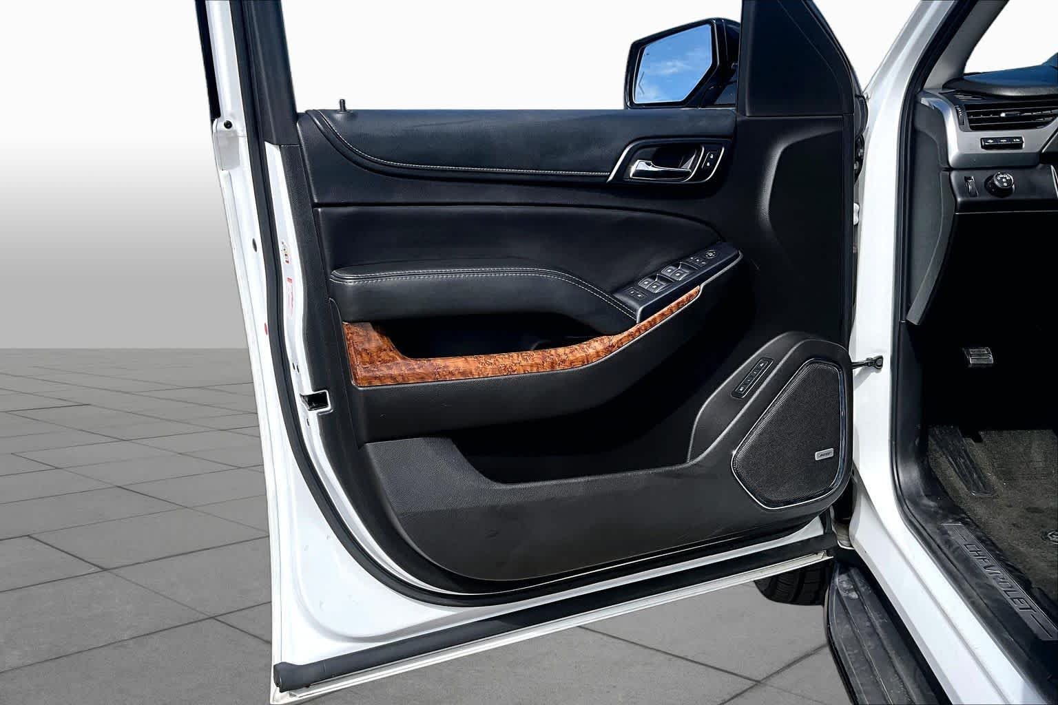 Used 2018 Summit White Chevrolet Premier image 22